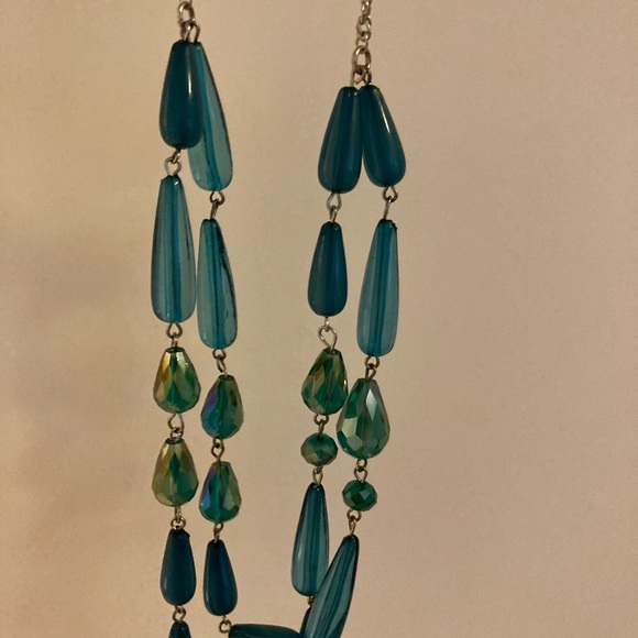 Blue/green beaded necklace and earrings NWT - Picture 4 of 7